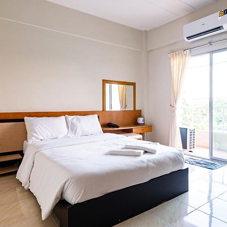 Go Inn V สนามบิน Bangkok Eksteriør billede