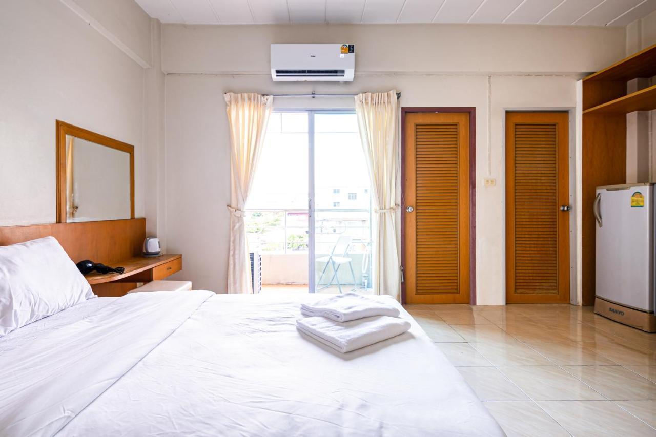 Go Inn V สนามบิน Bangkok Eksteriør billede